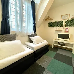 https://dotonbori-house.hotels-osaka.net